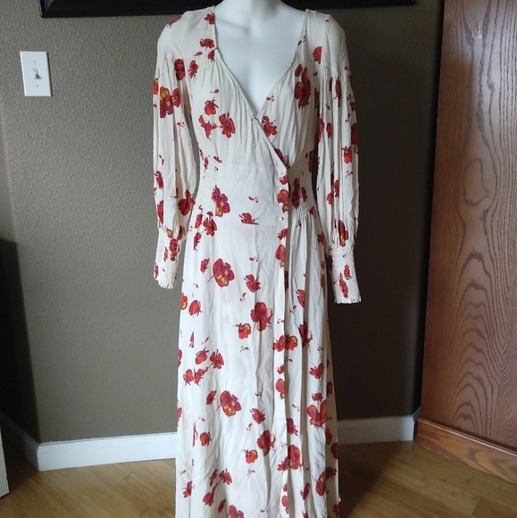 So Sweetly Floral Dress - Fits like S/M - Picture 4 of 7